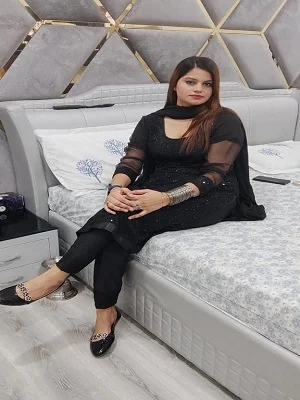 Call Girl in Etawah